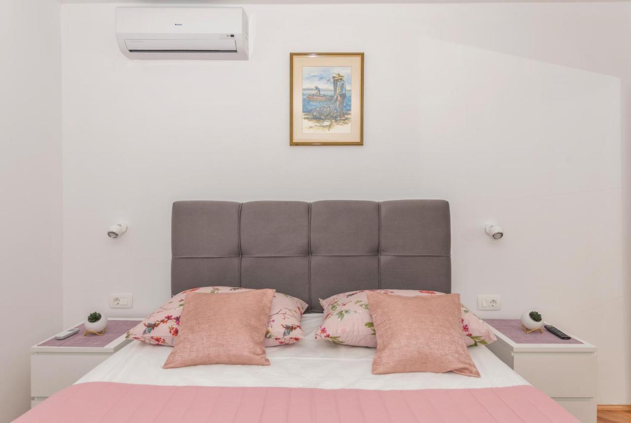Apartment Strawberry Makarska Exterior photo