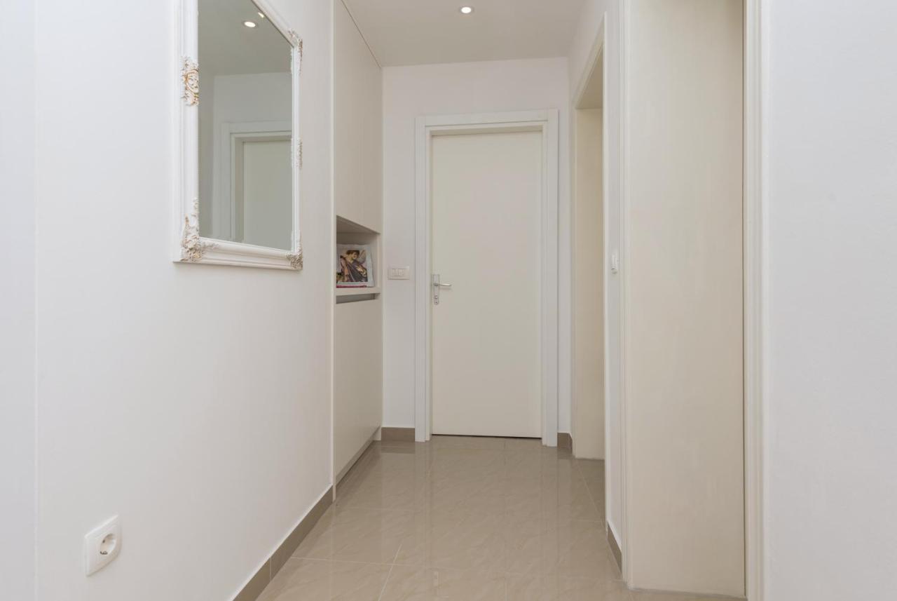 Apartment Strawberry Makarska Exterior photo
