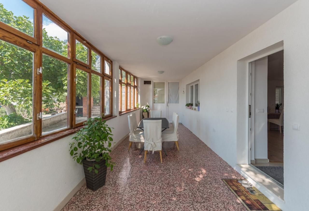 Apartment Strawberry Makarska Exterior photo