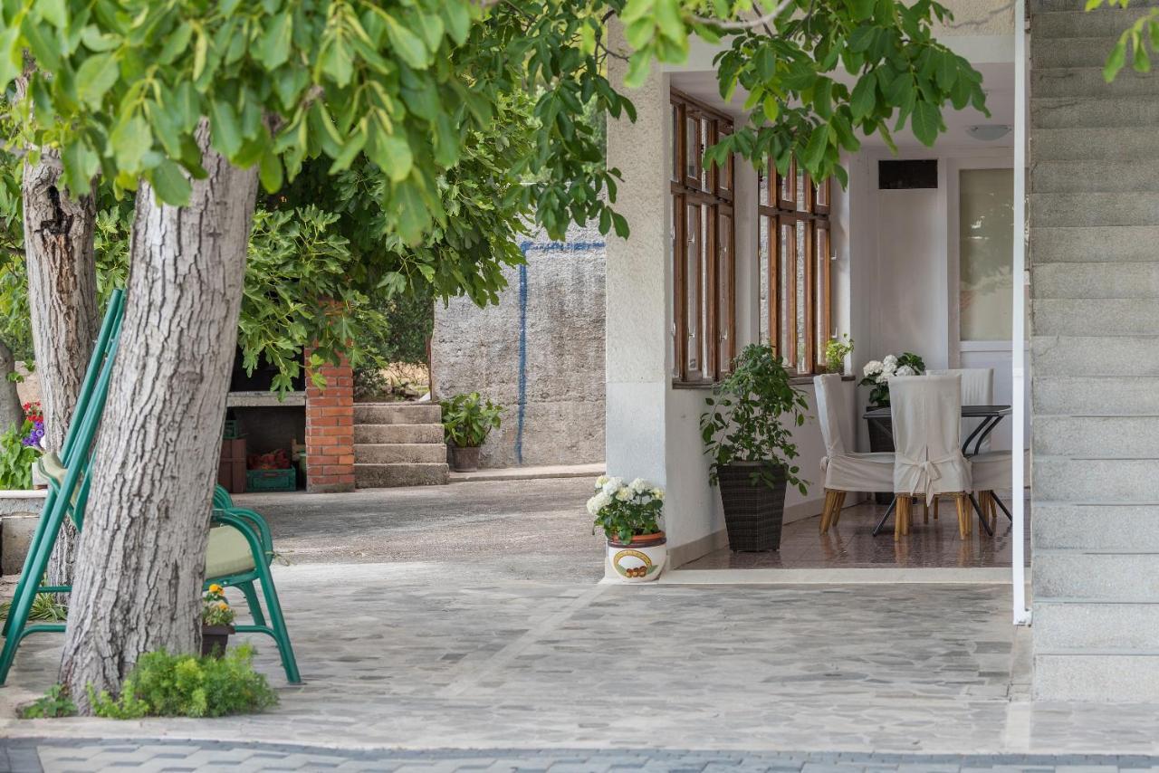 Apartment Strawberry Makarska Exterior photo